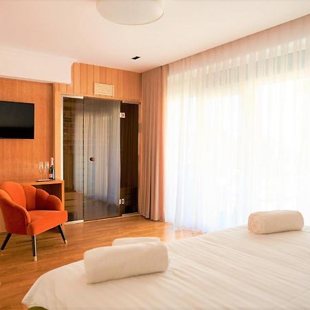 Hotel Glory Oradea Exterior foto
